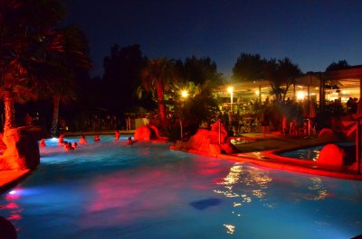 soirée piscine au camping oasis palavasienne