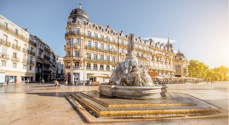 Place de la Com&eacute;die et la fontaine des 3 Gr&acirc;ces &agrave; Montpellier