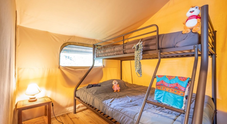 Chambre enfants dans le lodge toil&eacute;