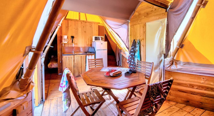 Int&eacute;rieur h&eacute;bergement insolite