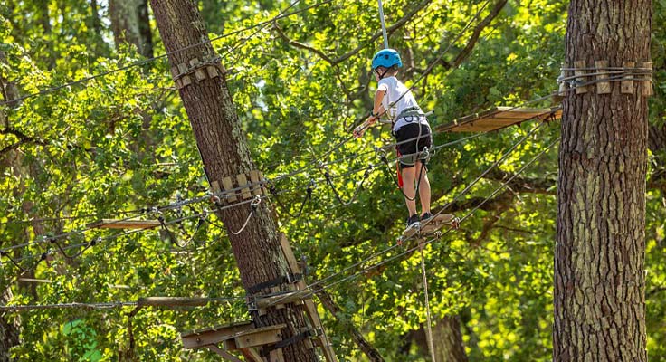 Accrobranche Les Rochers de Maguelone &agrave; proximit&eacute; du camping L'Oasis Palavasienne